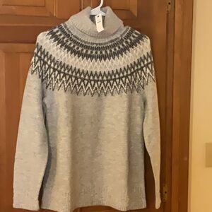 Talbots gray/ geometric design turtleneck sweater size S